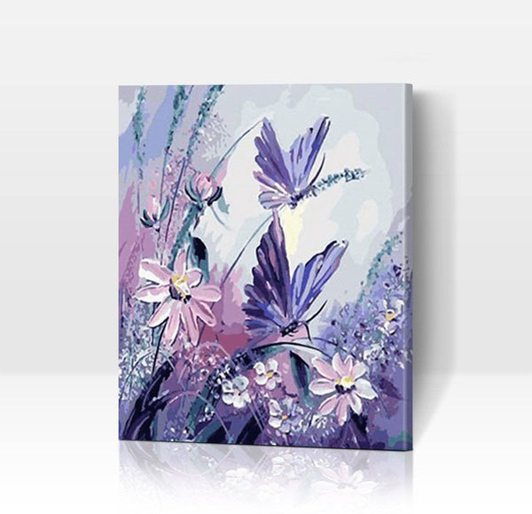 Schwierigkeit: Mittel Tierbilder Lilafarbene Schmetterlinge im Blütenmeer - Malen nach Zahlen
